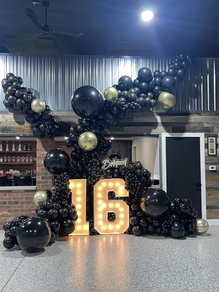 Naisha’s Luxury Balloons