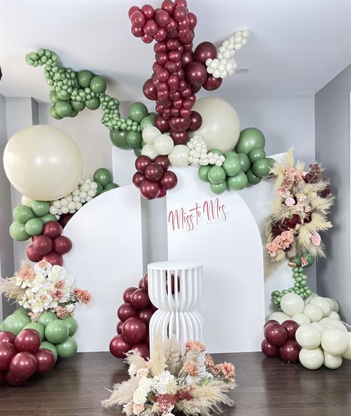 Naisha’s Luxury Balloons