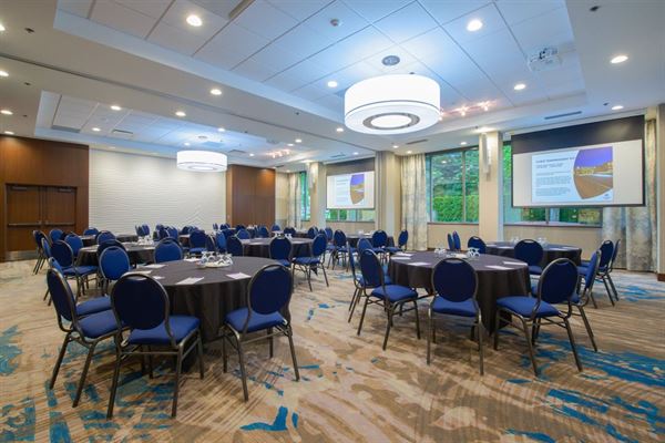 Coast Tsawwassen Inn - Delta