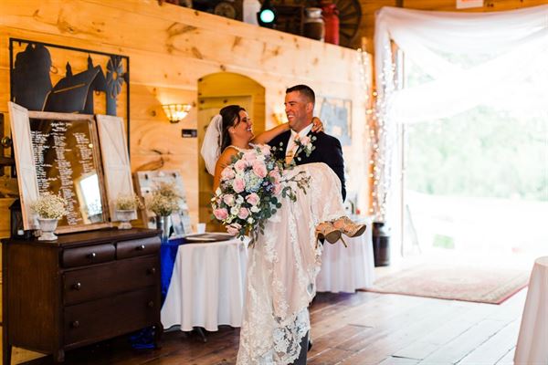 Maine Wedding Barn & Event Center