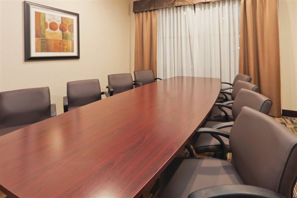 Quality Inn & Suites Downtown Mansfield