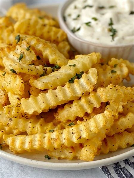 Flats, Fats and Fries - A Wingery