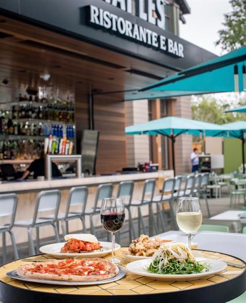 Naples Ristorante e Bar