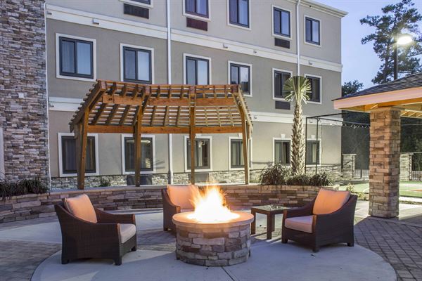 Staybridge Suites Jacksonville - Camp Lejeune Area