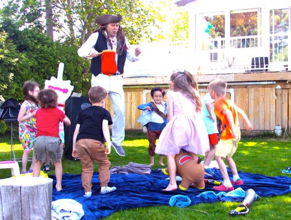 Magical Entertainer Vincent