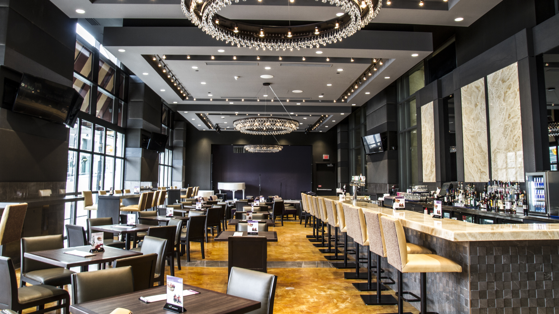 Hilton Niagara Falls/Fallsview Hotel & Suites