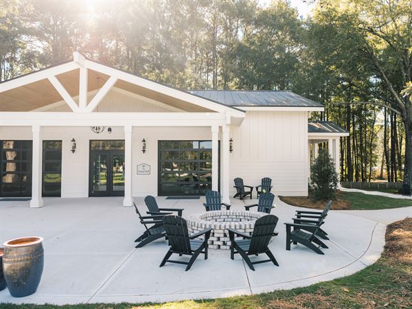 The Carolina Manor House