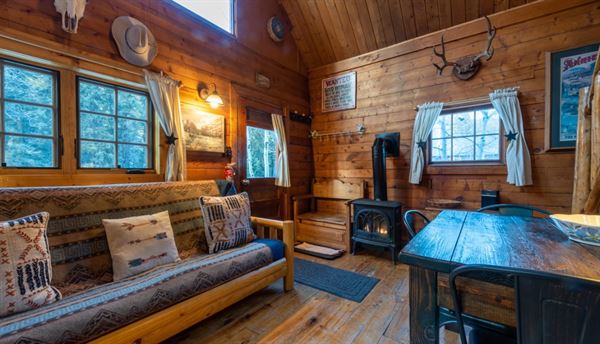 Pioneer Guest Cabins