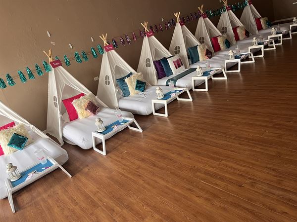 The Venue at 711 Louisa