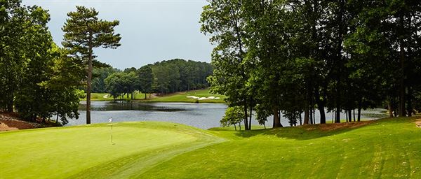 White Columns Country Club