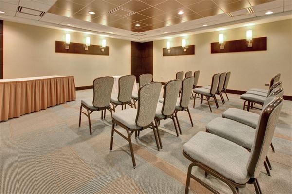 Crowne Plaza Lombard Downers Grove