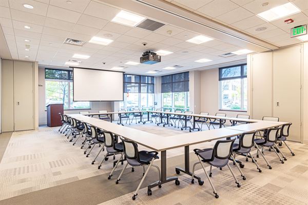 AC Hotel by Marriott Southpointe and Loft Conference Center