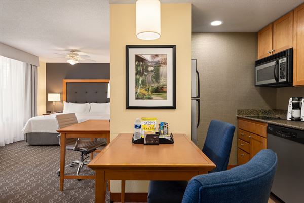 Homewood Suites by Hilton Allentown-Bethlehem Airport