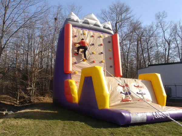 Backyard Amusements LLC