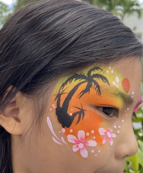 Magical Touch - Party Entertainment Hawaii