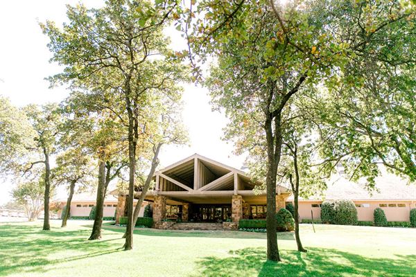 Oak Tree Country Club