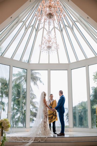 Paradise Cove Crystal Chapel