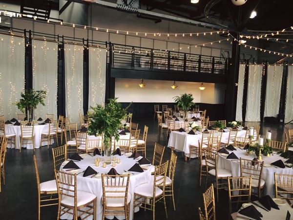 La Luna Restaurant and Banquet Hall