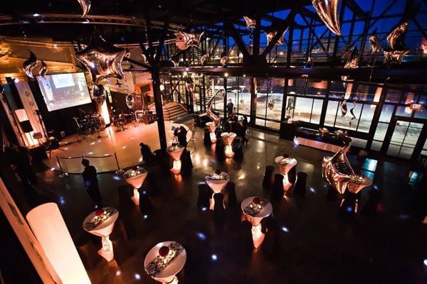 La Luna Restaurant and Banquet Hall