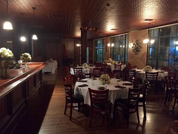 La Luna Restaurant and Banquet Hall