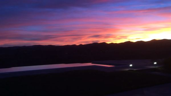 LA Infinity Hilltop Resort