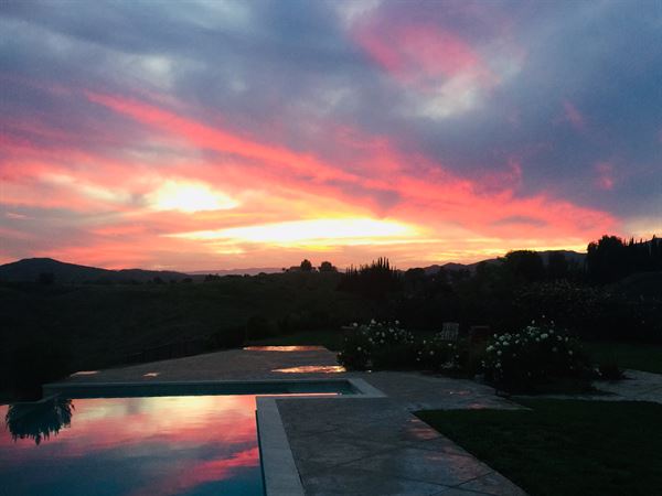 LA Infinity Hilltop Resort