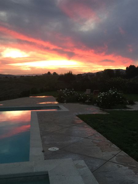 LA Infinity Hilltop Resort