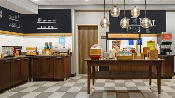 Hampton Inn Woodruff Road