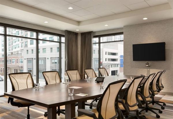 Home2 Suites by Hilton Chicago River North