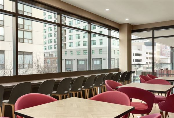 Home2 Suites by Hilton Chicago River North