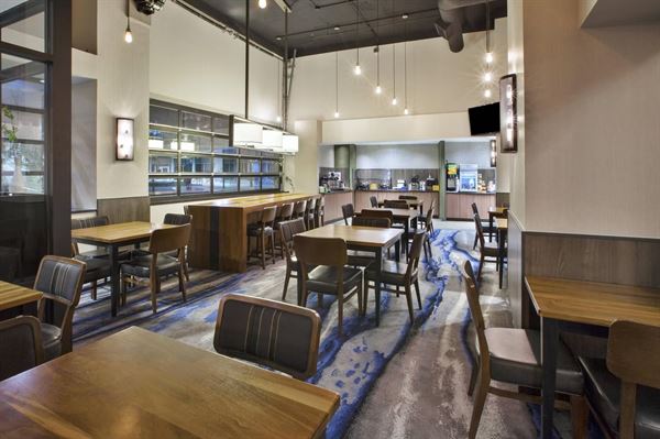 Fairfield Inn & Suites by Marriott Milwaukee Downtown