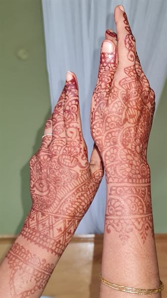 Henna By Heera
