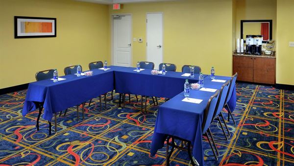 Hampton Inn & Suites Huntersville