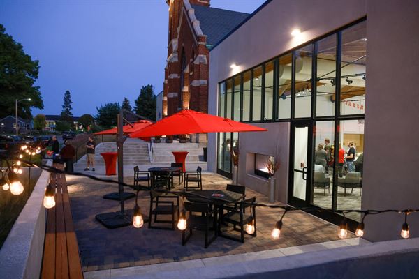 Grand View University, Kent L. Henning Student Center