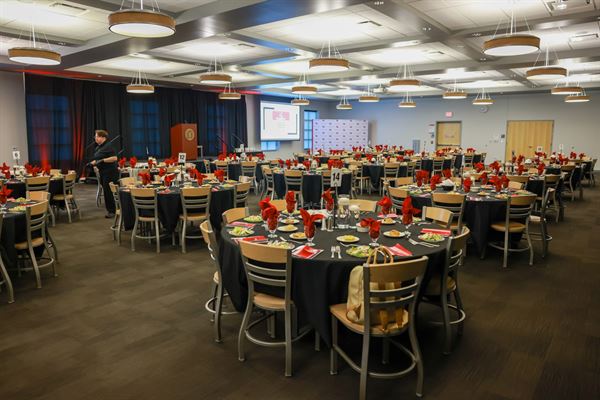 Grand View University, Kent L. Henning Student Center