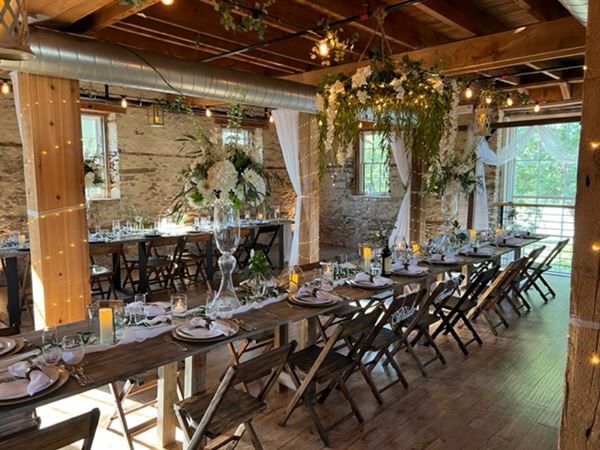 PALMER HOUSE STABLE  An authentic genuine 1838 boutique venue