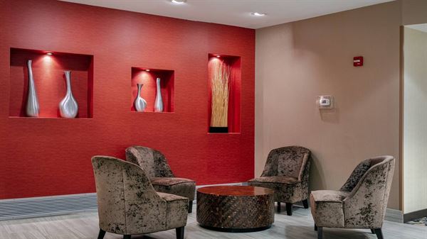 DoubleTree by Hilton Hotel Savannah Airport