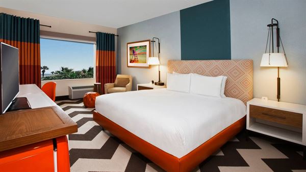 DoubleTree by Hilton Galveston Beach