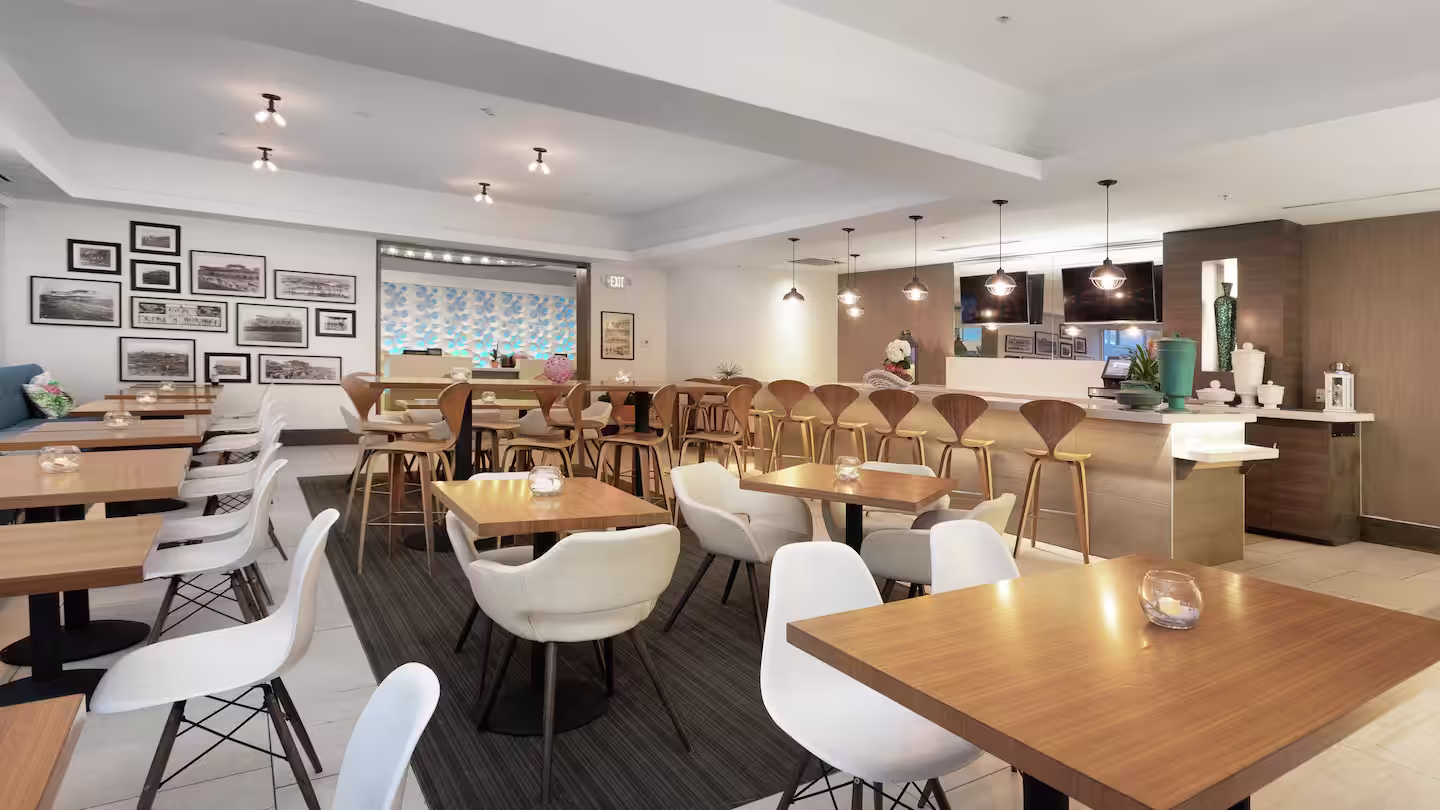 DoubleTree by Hilton Galveston Beach