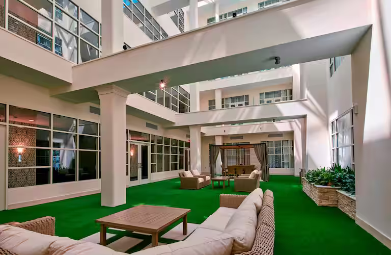 Embassy Suites Louisville Downtown