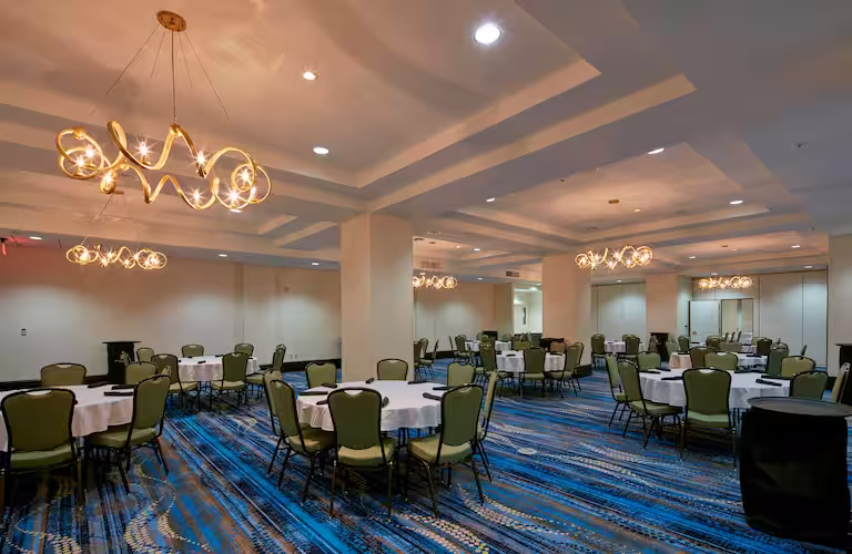 Embassy Suites Louisville Downtown