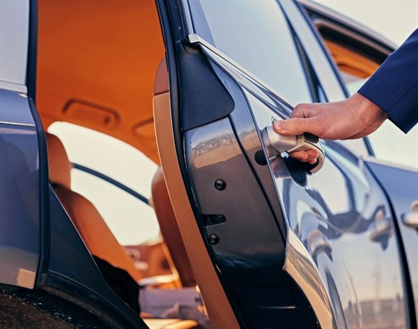 Awey black car service