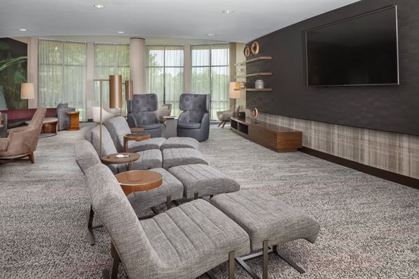 Courtyard Anniston Oxford