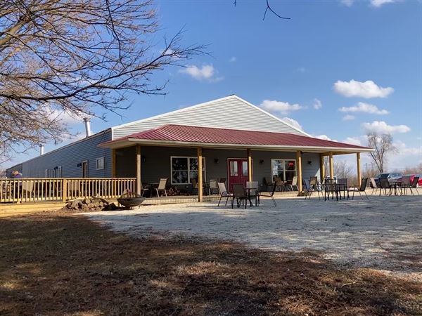 Alto Vineyards - Champaign