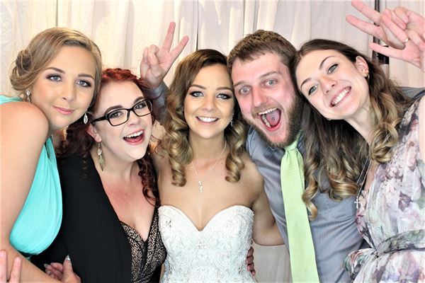 PROSTAR PHOTO BOOTH RENTAL OR DJ HOUSTON TX 855 933-PROS (7767)