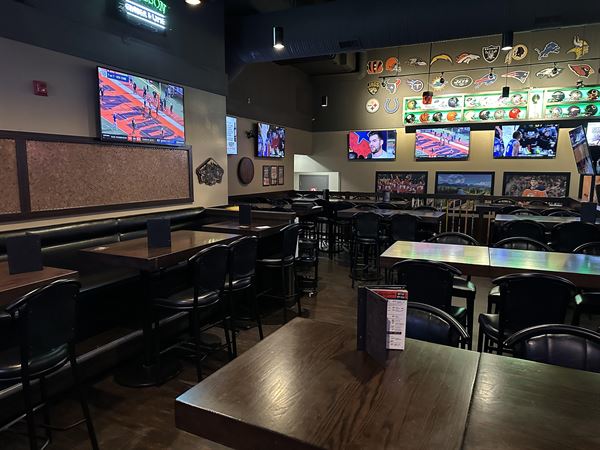 Canadian Brewhouse Jensen Lakes