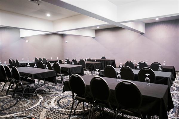 Holiday Inn Longview/The Infinity Event Center