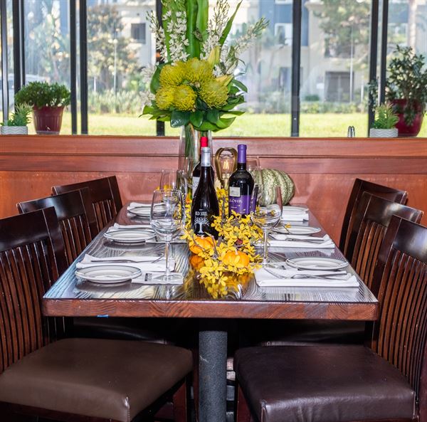 Daily Grill Century Boulevard