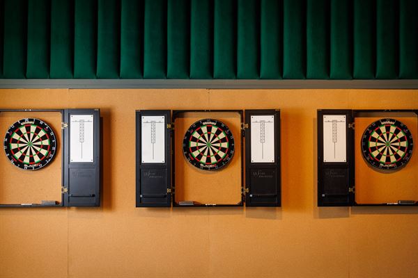 Spare Birdie Public House