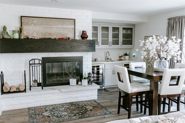 Divine Yoga Properties